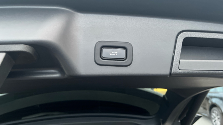 Land Rover Range Rover Evoque 2.0 D165 SE 5dr Auto Diesel Hatchback